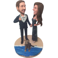 Couple in Beach Bobbleheads